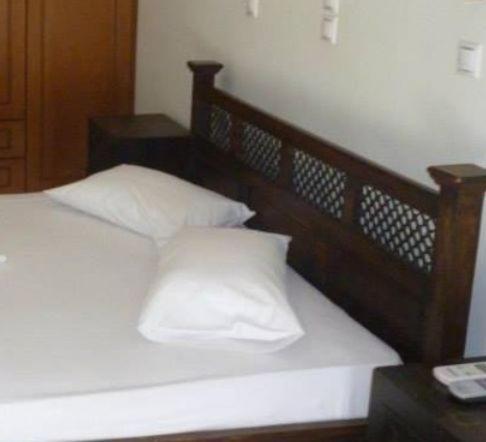 Hotel Korinthos Buitenkant foto